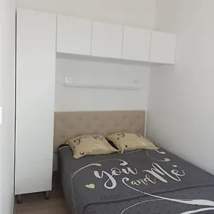  Hébergement de vacances Maison, Rue Calme Dans Village